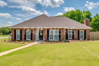 Building Photo - 8536 Plantation Ridge Rd