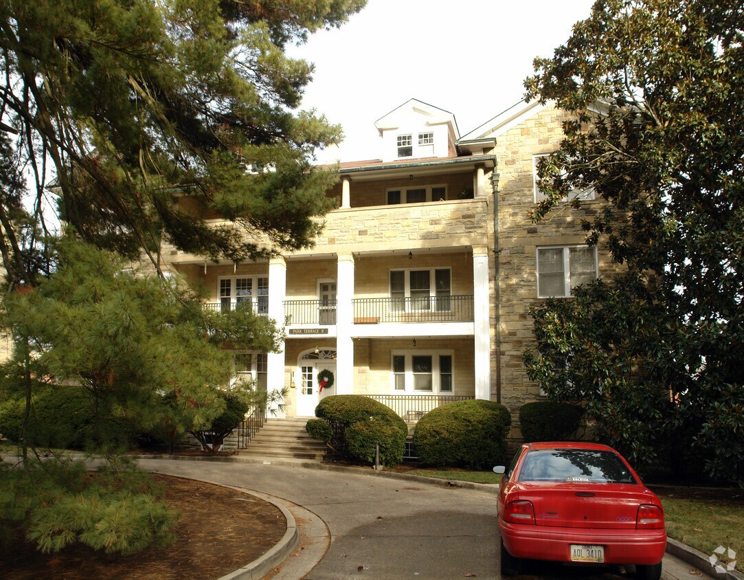 1320 12th St, Huntington, WV 25701 Apartments in Huntington, WV