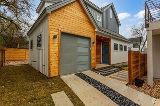 Building Photo - 3009 Kuhlman Ave