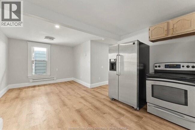 Photo du bâtiment - 235-237 CRAWFORD Unit# UPPER