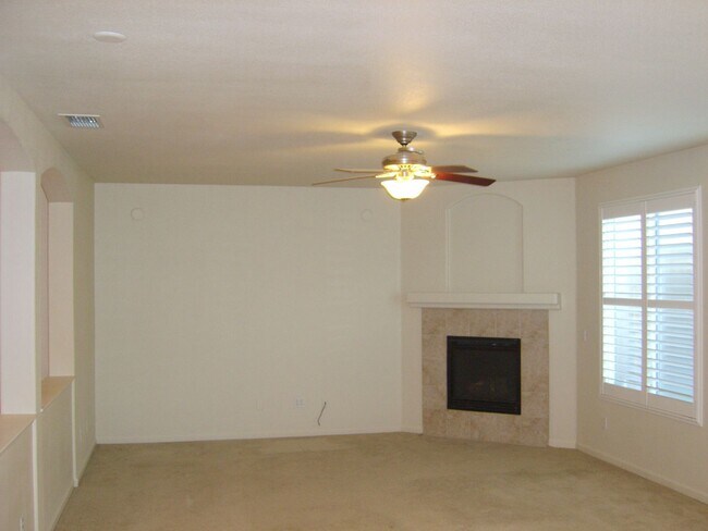 Building Photo - Lovely home, gardener, some utilities included