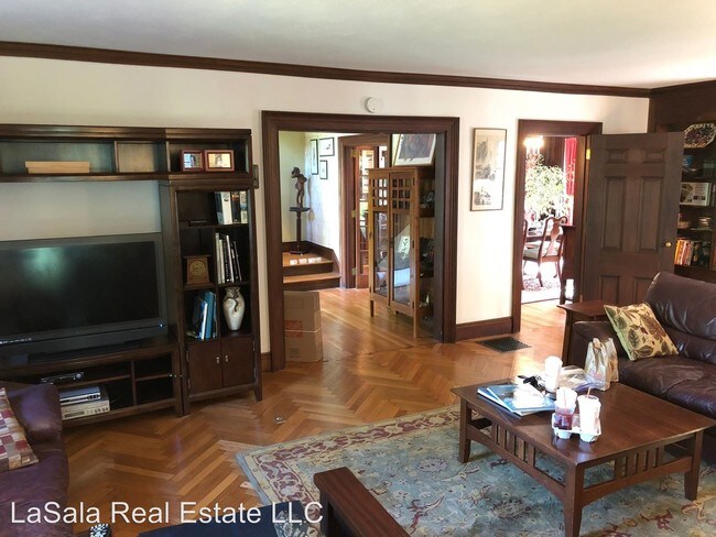Building Photo - 5 br, 3.5 bath House - 26 Scarborough St