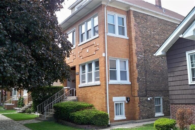 1305 W Fred St, Whiting, IN 46394 Apartments in Whiting, IN