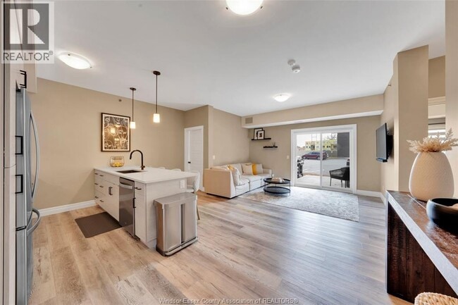 Building Photo - 5840 Newman Blvd