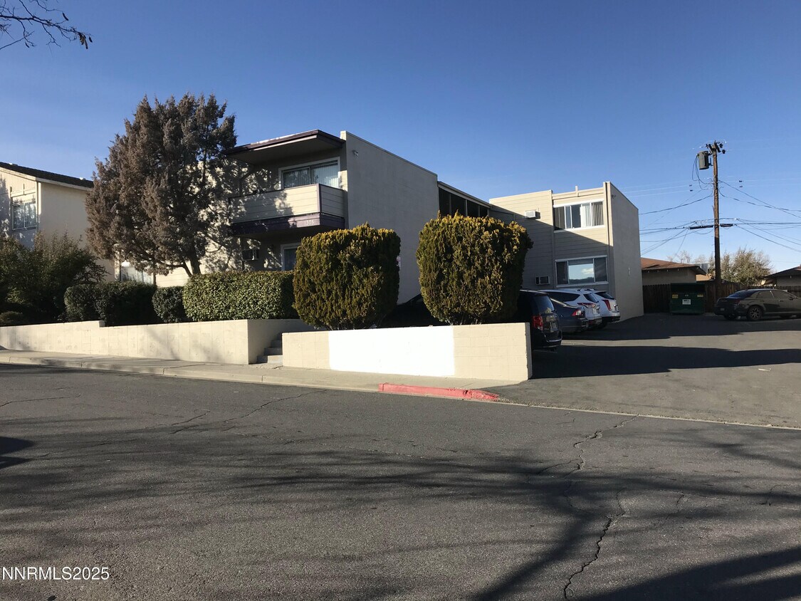 Foto principal - 1375 Carlin St