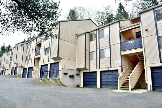 Building Photo - 3618 SW Beaverton Hillsdale Hwy