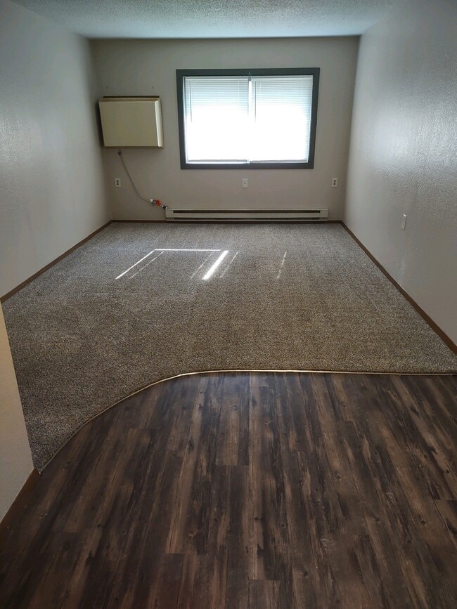 Building Photo - Kee Valley Apartments