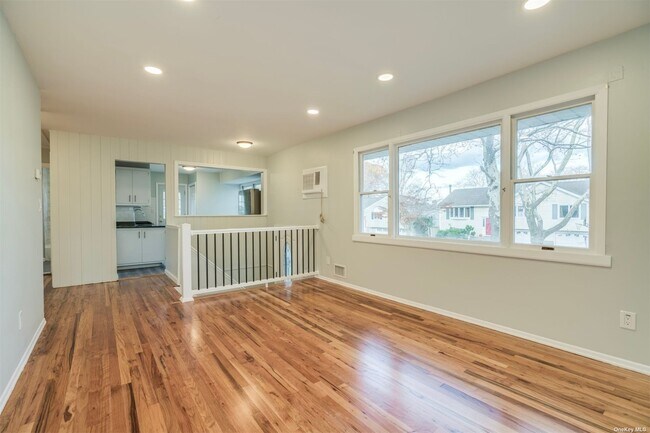 Building Photo - 29 Ripley Dr