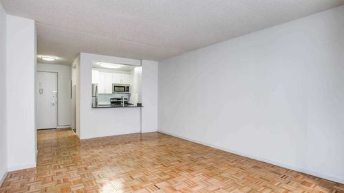Primary Photo - 505 W 45th St