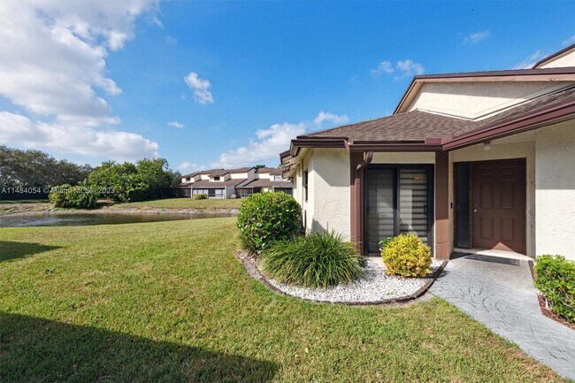 Building Photo - 20929 Boca Ridge Dr S