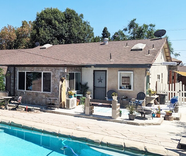 Building Photo - 13690 Westward Dr