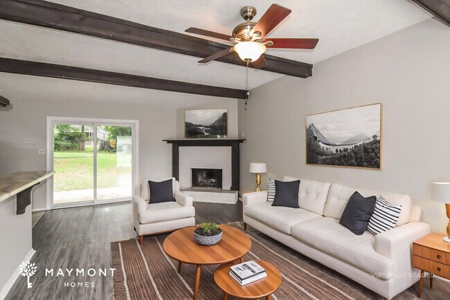 Foto del edificio - 232 Pinewood Dr