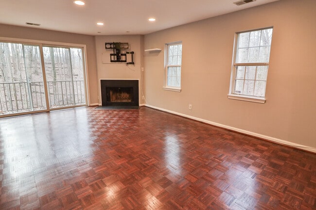 Building Photo - 10488 Parthenon Ct