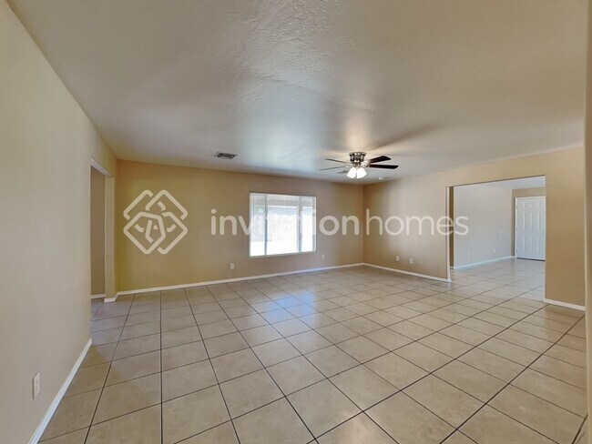Foto del edificio - 7202 W Luke Ave