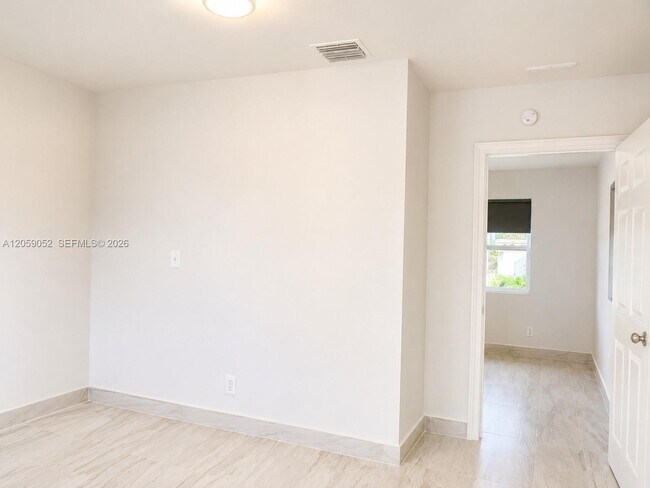 Foto del edificio - 2519 Pierce St