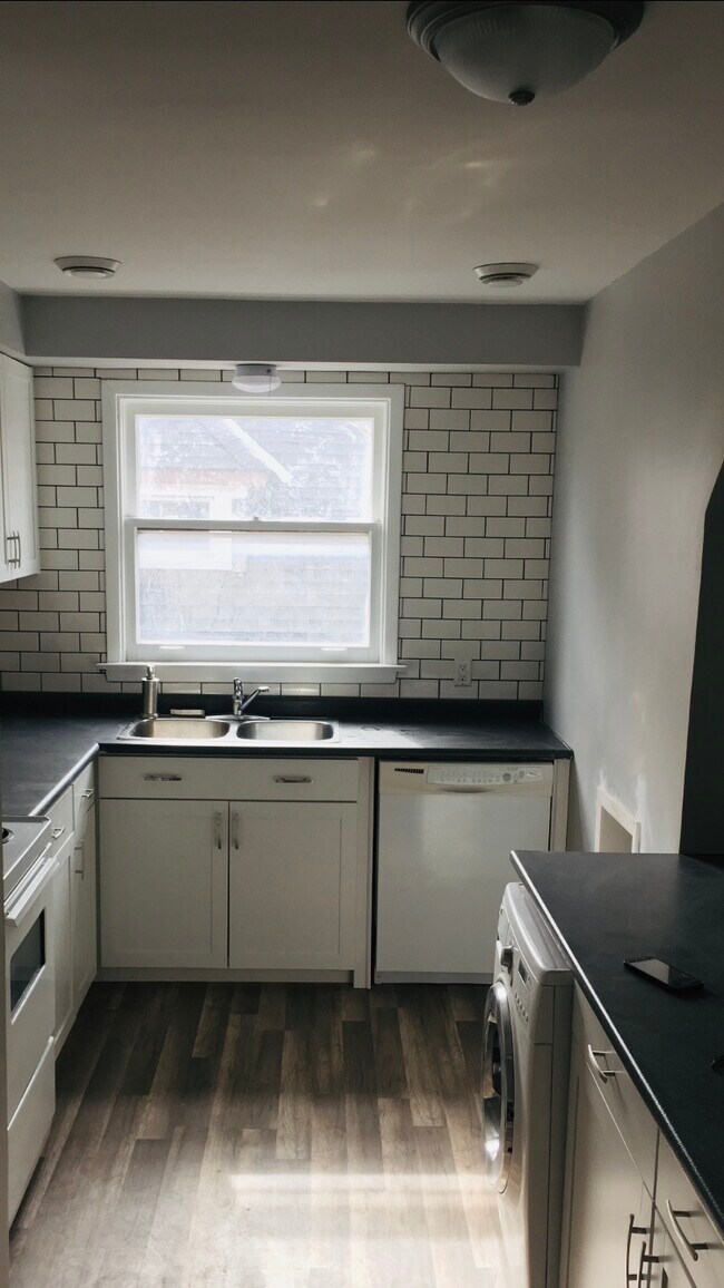 Photo du bâtiment - 311 Dufferin Av