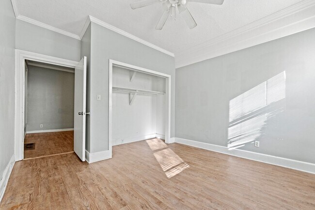 Building Photo - 1314 W Washington Blvd