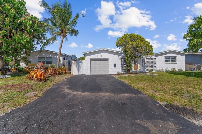 Building Photo - 7773 Coral Blvd