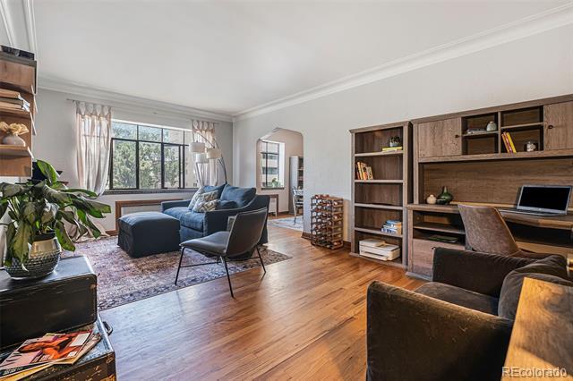 Foto del edificio - 1000 E 8th Ave