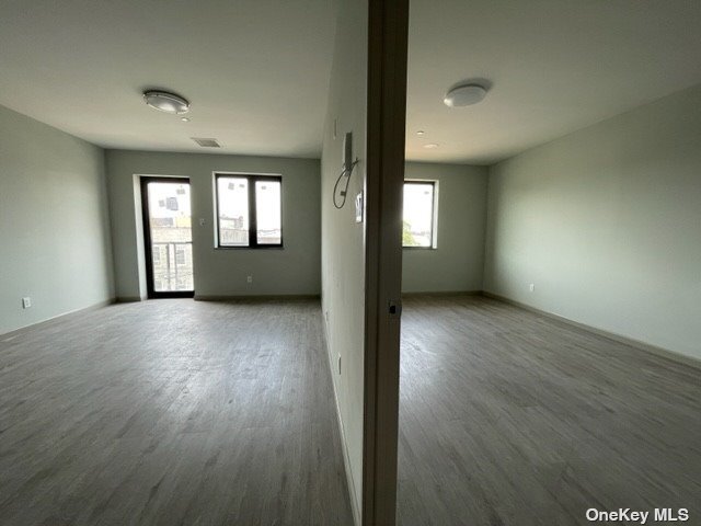 Foto del edificio - 108-46 Roosevelt Ave