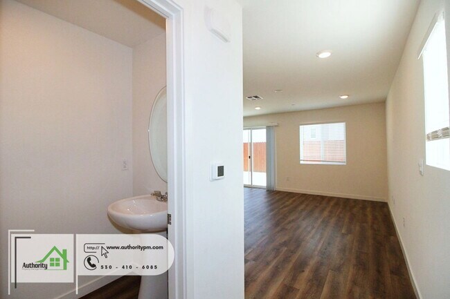 Foto del edificio - 847 Congaree Ln