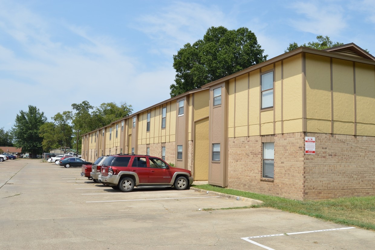 Primary Photo - Mockingbird Place Apartments