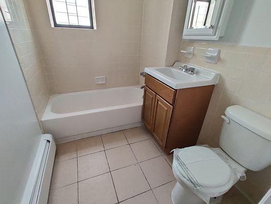 Foto del edificio - 1 bedroom in BRONX NY 10453