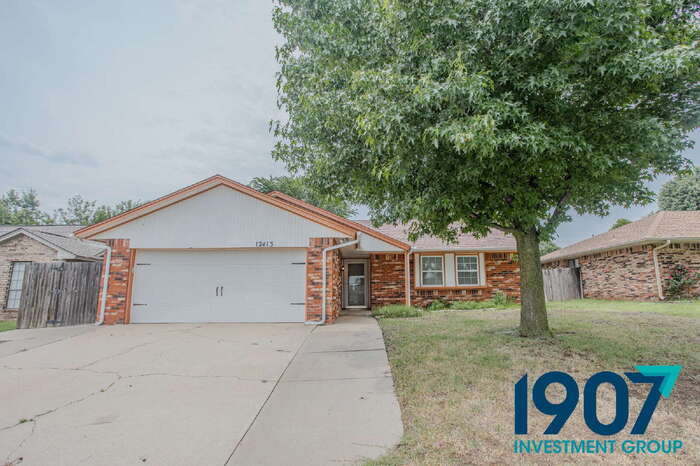 Foto principal - Beautiful 3-Bedroom Home in Yukon - Availa...