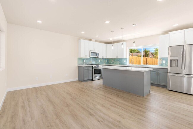Foto del edificio - 1741 N 130th St