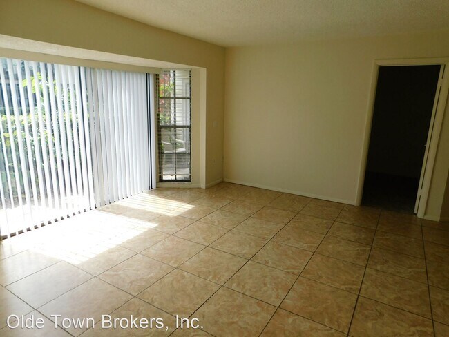 Foto del edificio - 1 br, 1.5 bath House - 5974 Village Circle N