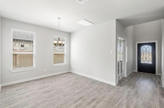 Foto del edificio - 15130 Timberson Rdg Ln