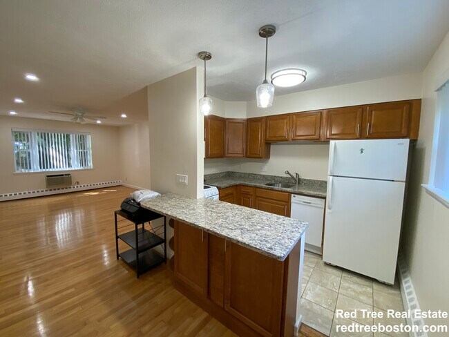 Building Photo - 59 Parkman St