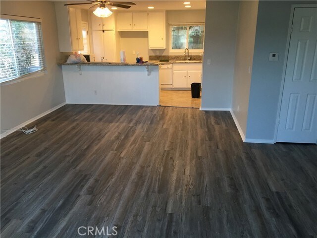 Foto del edificio - 8530 Monte Vista St