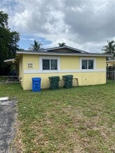 Building Photo - 258 NE 41st St