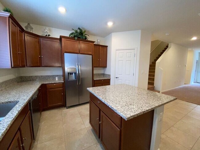 Foto del edificio - NW Reno Large Townhouse Sterling Ridge at ...