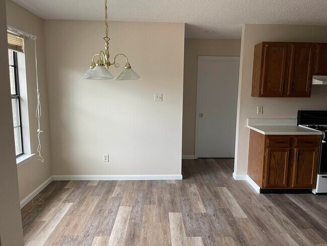 Building Photo - 2918 Forest Dr