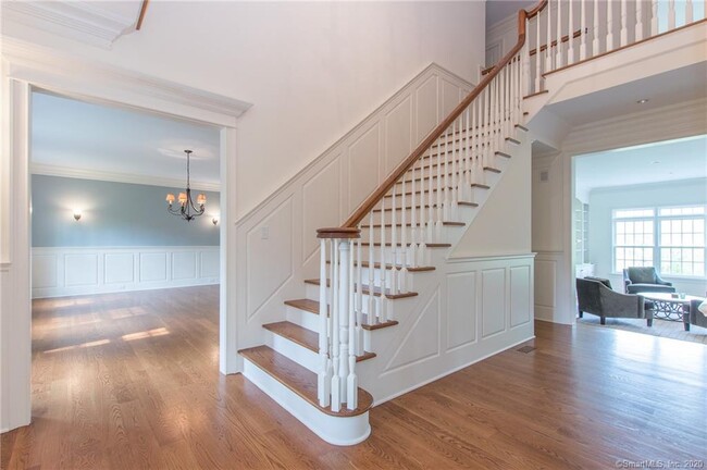 Building Photo - 38 Turtleback Rd
