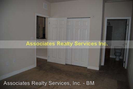 Building Photo - 1 br, 1 bath Apartment - 1500 Nw 4th Ave #101