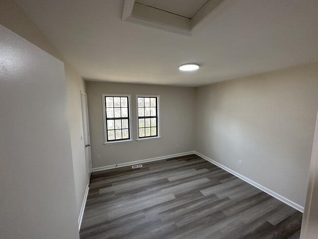 Building Photo - 4701 Courtney Ln