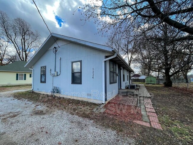 Building Photo - 1224 W Calhoun St