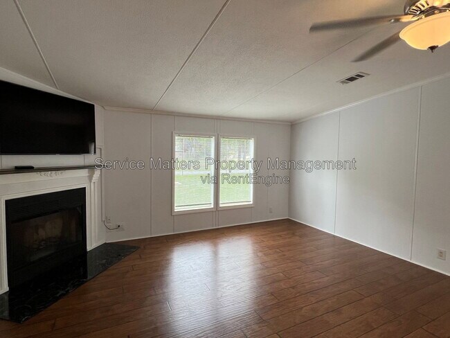 Foto del edificio - 8006 Malone Rd
