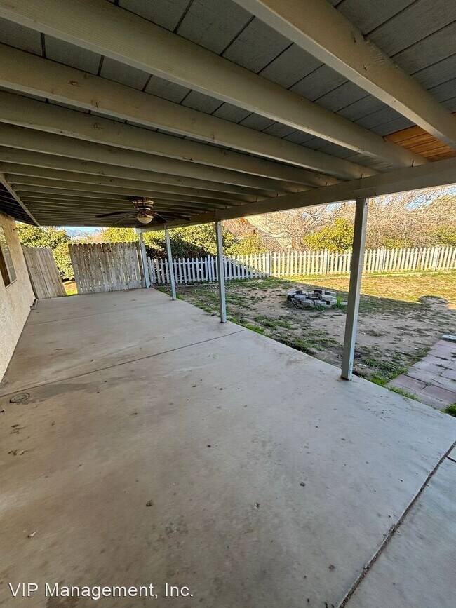 Building Photo - 3 br, 2 bath House - 14888 Ranchero Rd