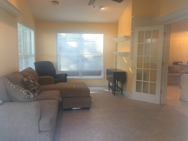 Sunroom - 10450 Laura Lee Ln
