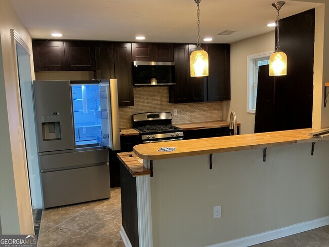 Foto del edificio - 1931 Patton Pl