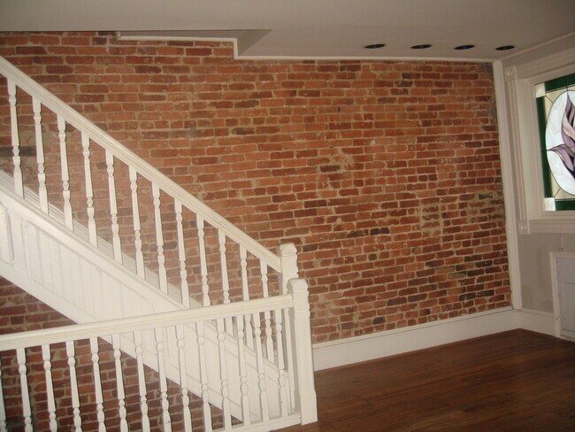 Foto del edificio - 127 4th St SE