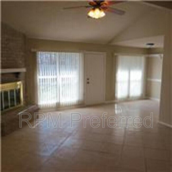 Building Photo - 4546 Algernon Dr