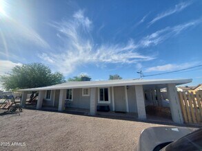 Building Photo - 846 E Wier Ave