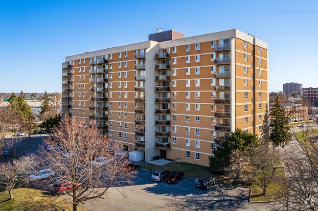 Building Photo - Glengarry