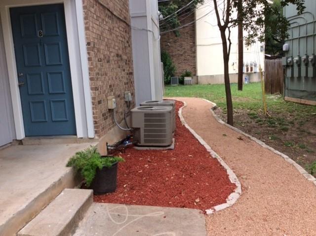 Foto del edificio - 11800 Alpheus Ave