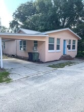 Building Photo - 9 Blanche Ln